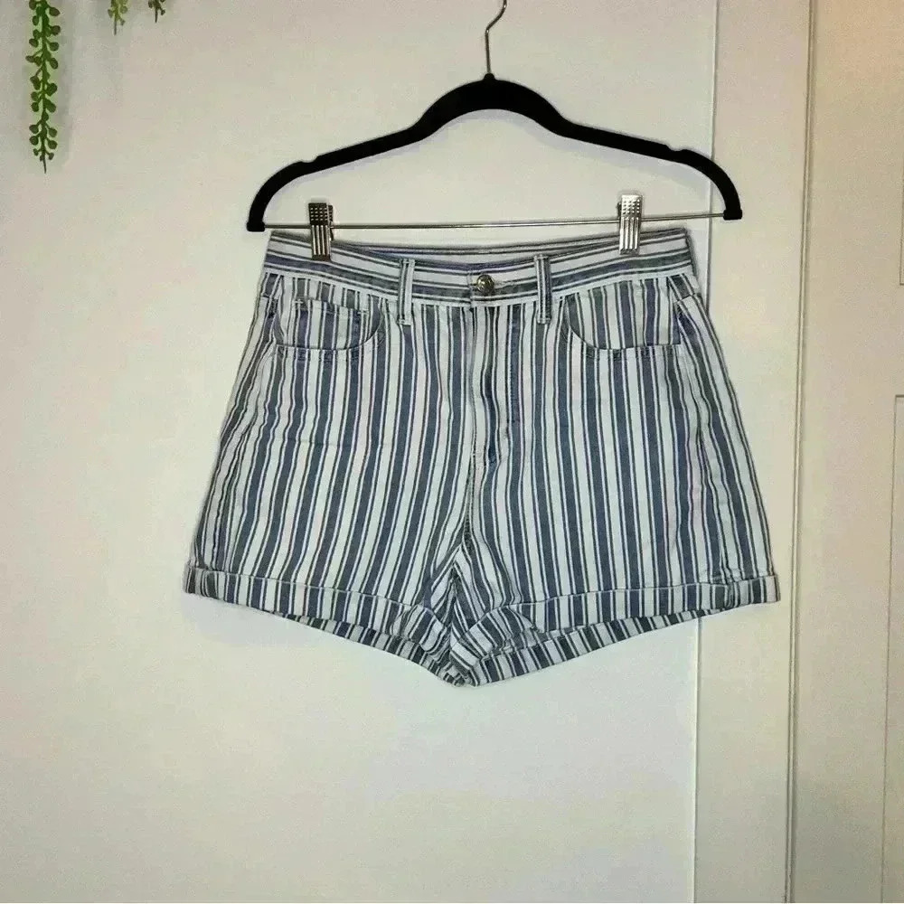 American Eagle Nautical Striped High Waisted Mom Shorts Size 4